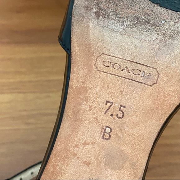 COACH Hellena Black Soft Patent Leather T-strap Kitten Heels Sandals Size 7.5B - Picture 11 of 16